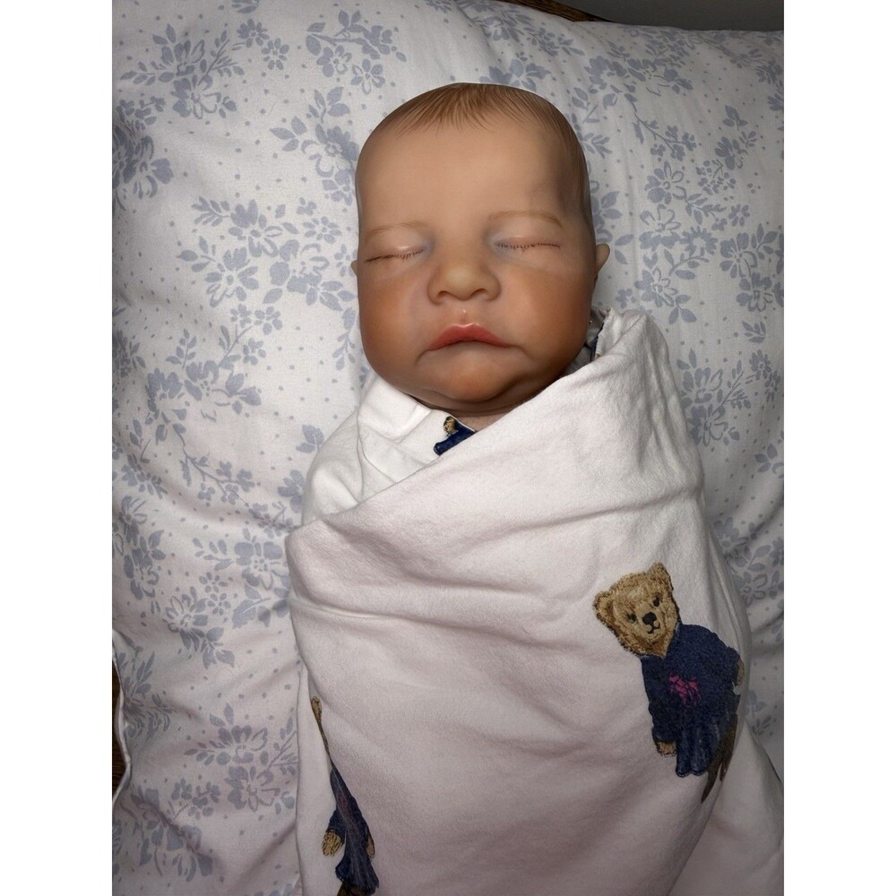 DongGuan Mikaiqi Wanju Realistic Baby Doll Sleeping Newborn Vinyl / Cloth Body